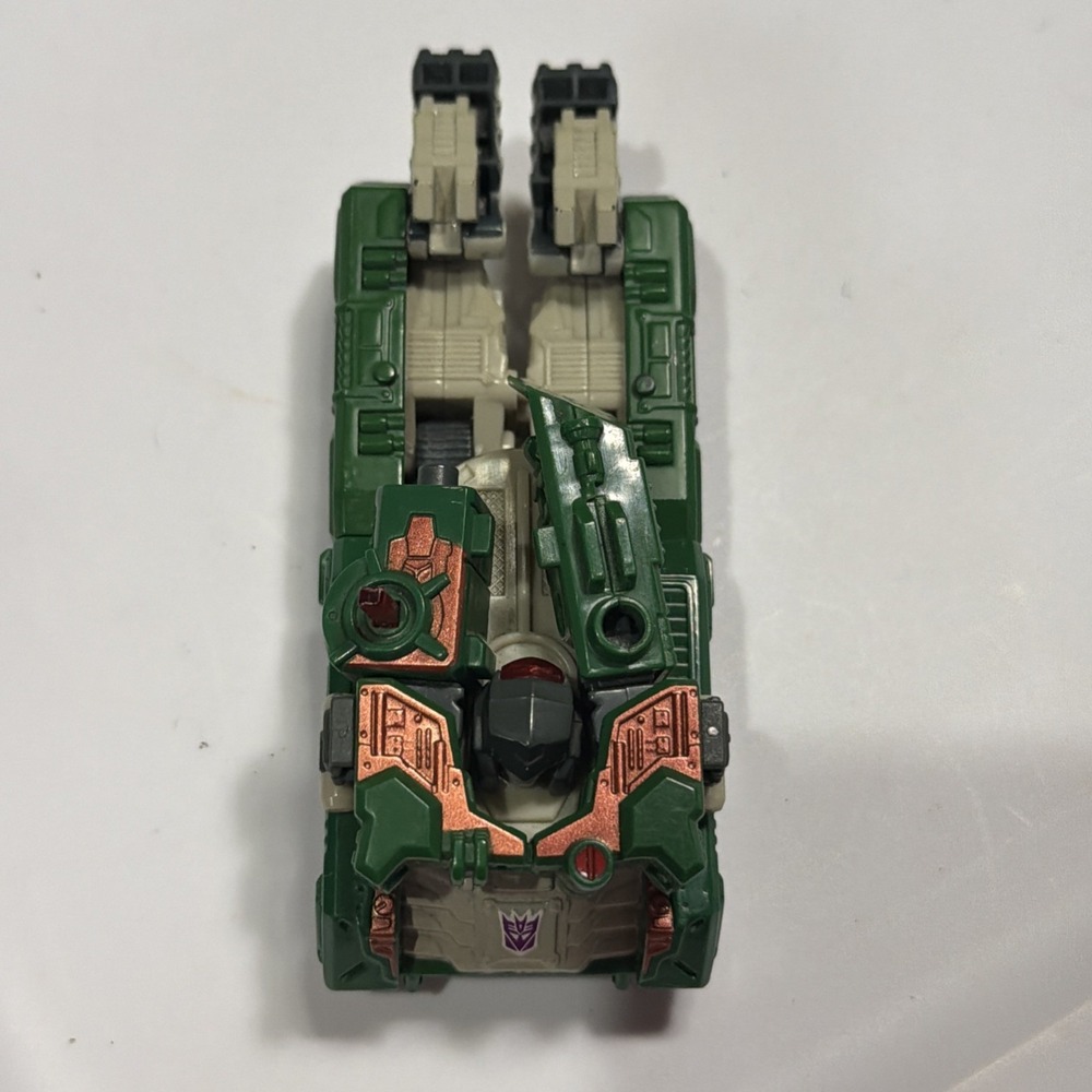 TRANSFORMERS Generations MEGATRON Green Tank Universe Classics Hasbro